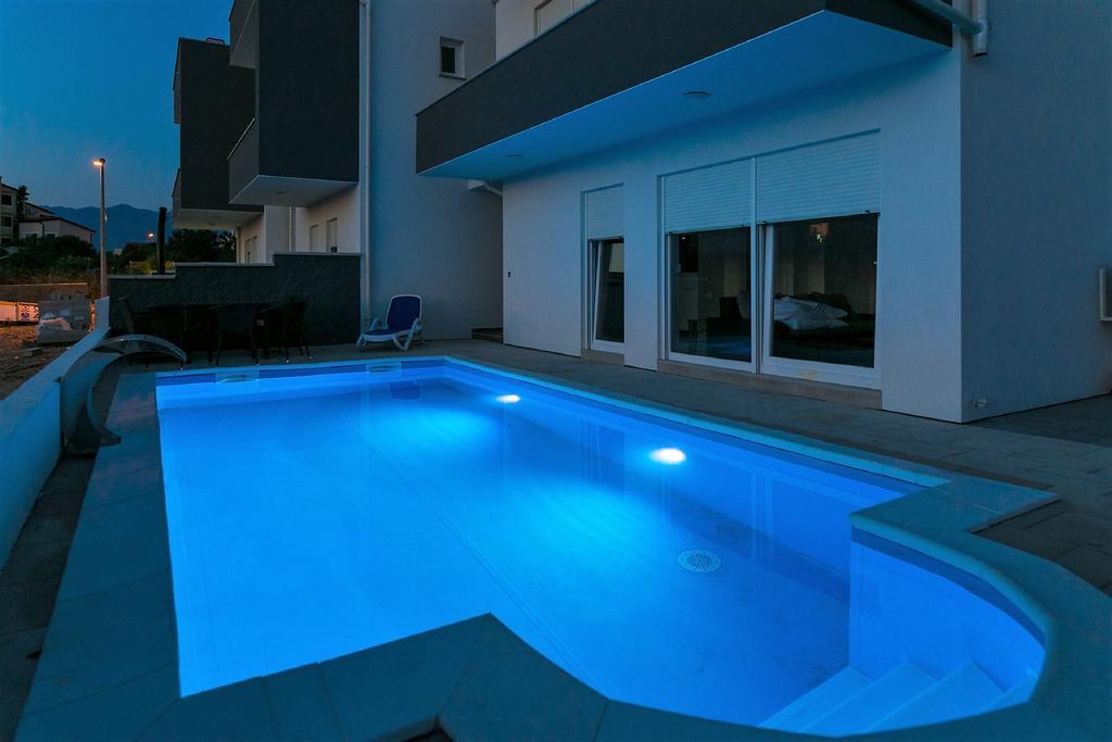 Vip Deluxe Villa Jasmina Novalja Exteriör bild